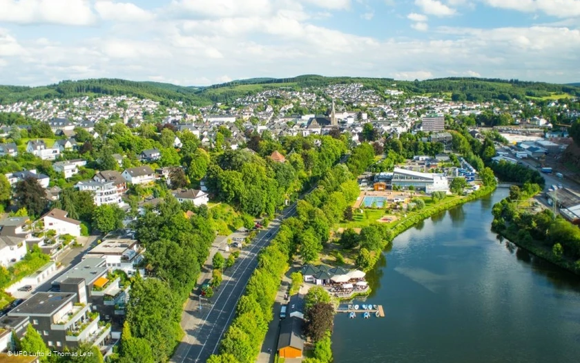 Luftaufnahme Innenstadt Olpe - über dem Obersee Luftaufnahme Innenstadt Olpe - über dem Obersee