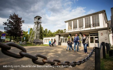 Eingang Sauerländer Besucherbergwerk
