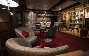 Romantik Hotel Platte - Vinothek - © sabrinity – CC-BY-SA.jpg