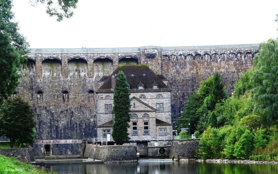 Staumauer Diemelsee Staumauer Diemelsee