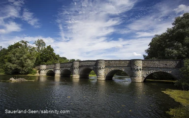 Seepanorama mit Blick auf die Kanzelbrücke