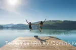 Sprung vom Steg in den Hennesee