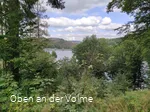 Blick von oben auf die idyllische Fürwiggetalsperre